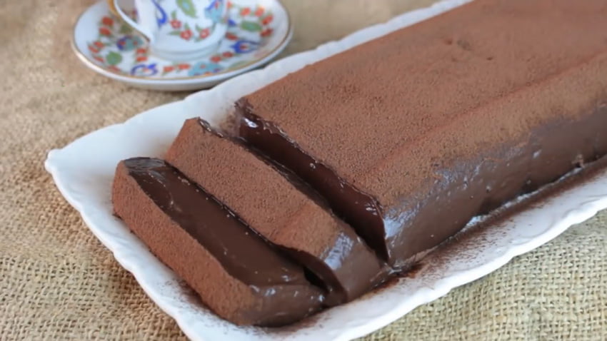 Dilimli Akışkan Çikolata Tatlı Tarifi Tarif Paylaşımları
